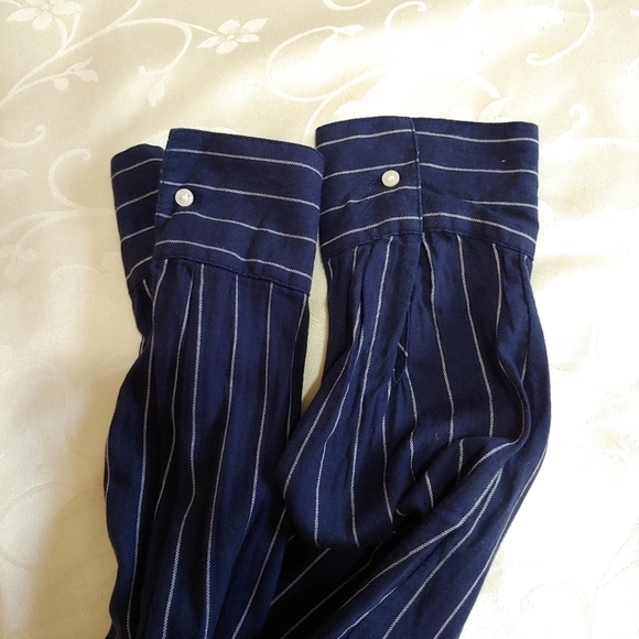 Old navy striped blouse - Picture 5 of 9